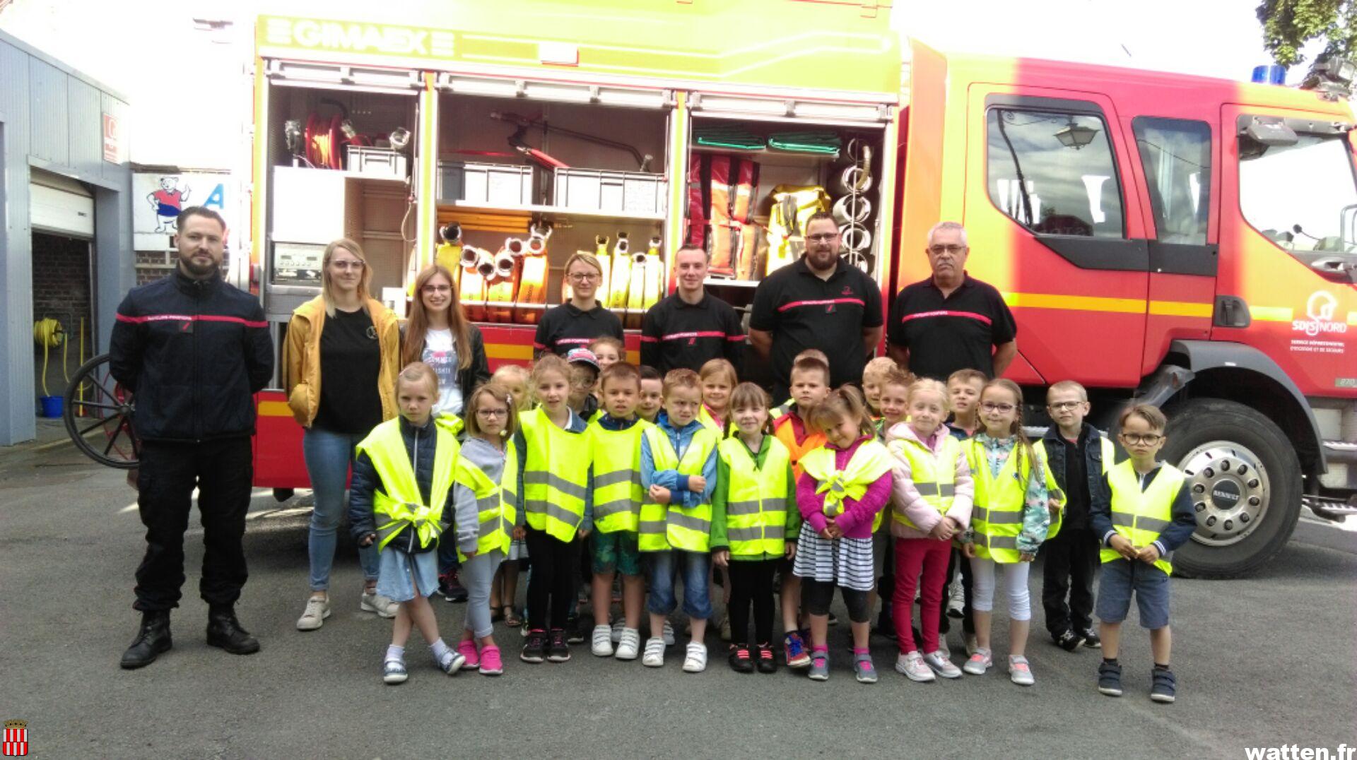 Visite de l’école Brachet chez les Sapeurs-Pompiers de Watten