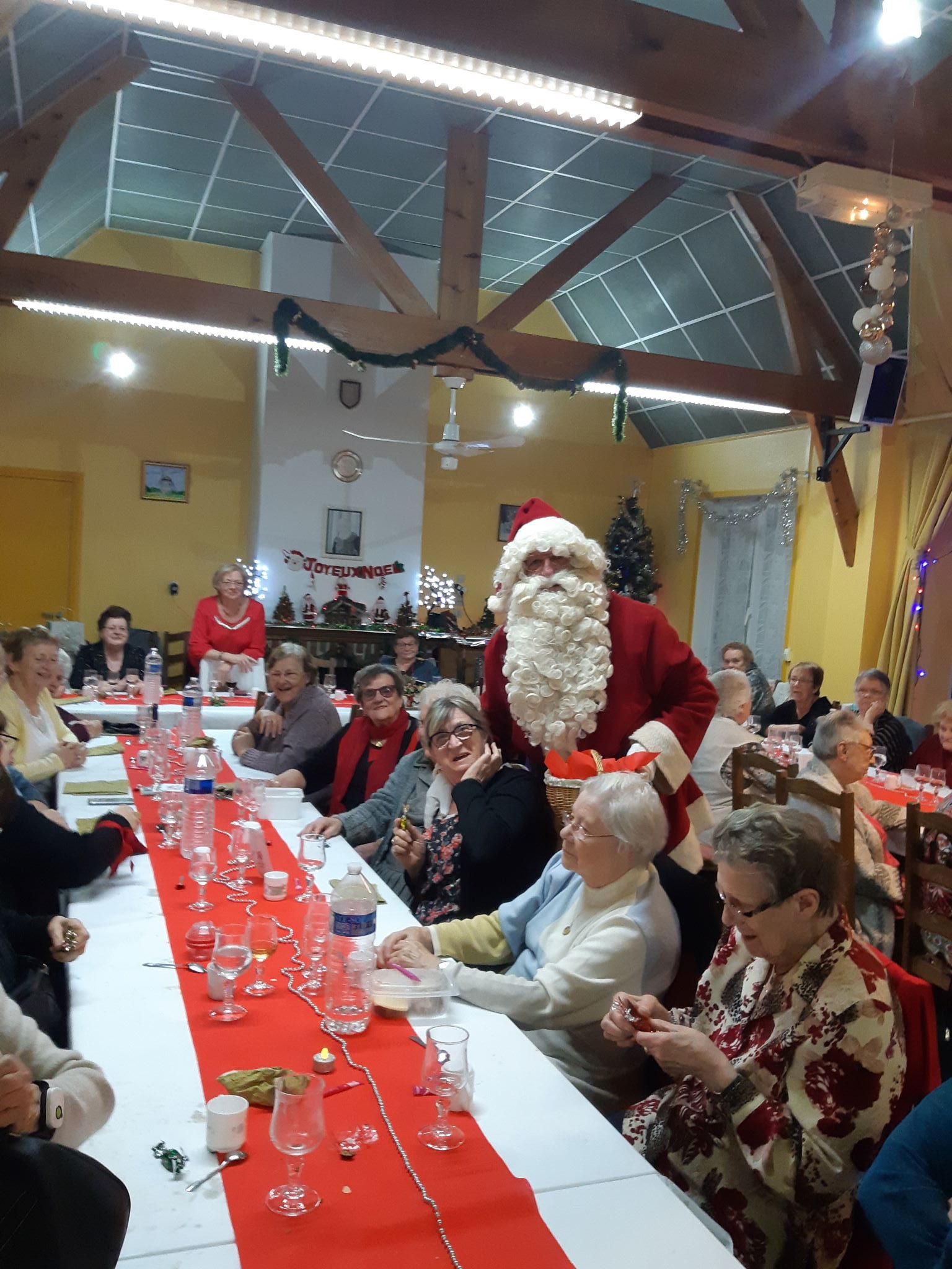 Un repas de Noël du Club de l’Âge d’Or réussi!